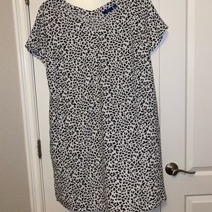 Apt. 9 cheetah dress with pockets